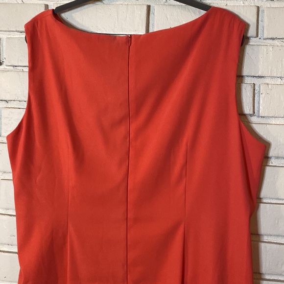 Dressbarn plus size, coral dress keyhole cut out - Picture 5 of 6